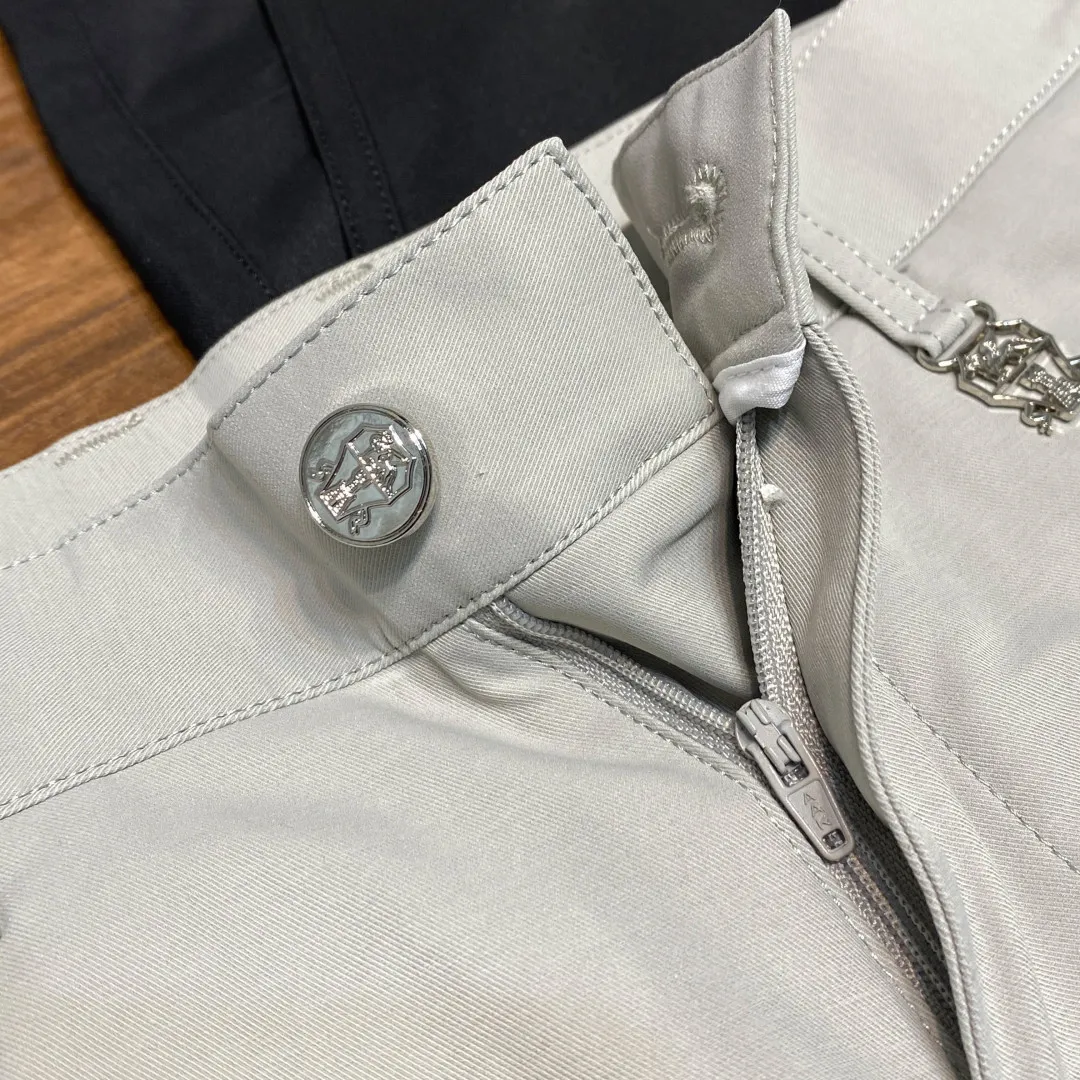 Real details shot!